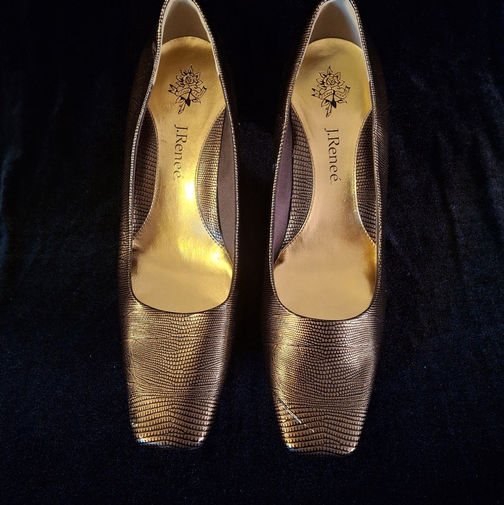 J Renee Faux snake skin shoes, Size  10 M